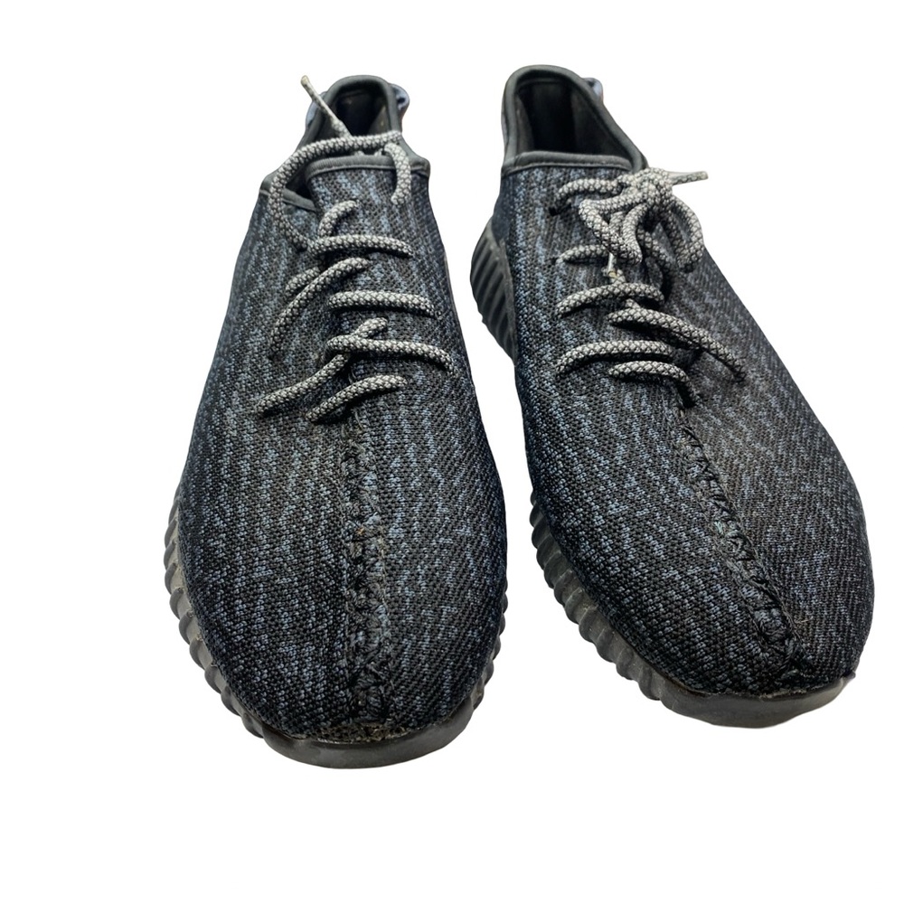 YEEZY BOOST 350 "Pirate
Black Men's Sneakers